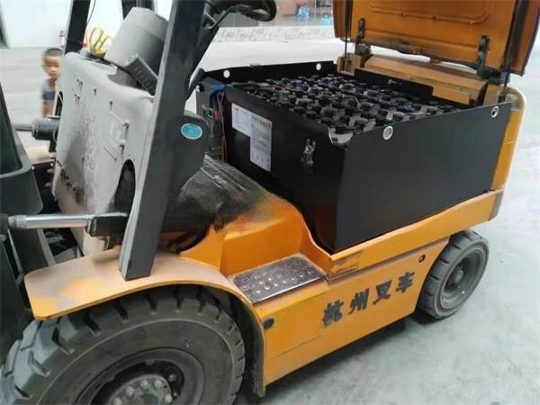 叉車(chē)蓄電池回收